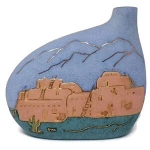 Southwestern Gina Arrighetti Signed Art Pottery Vase Desert‎ Adobe Pueblo Scene